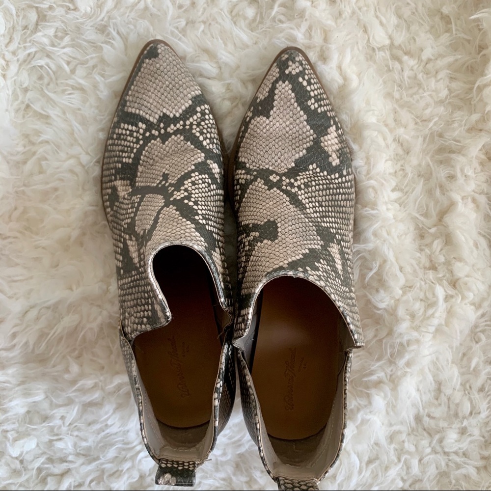 UNIVERSAL THREAD Cari Snake Print Ankle Bootie - Picture 7 of 8
